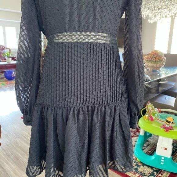 049Romeo and Juliet Couture cold shoulder Medium NWT - Picture 7 of 13